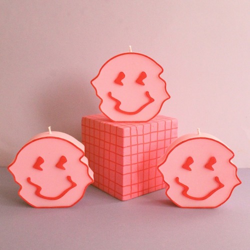 littlealienproducts:  Glitch Smile Candles by