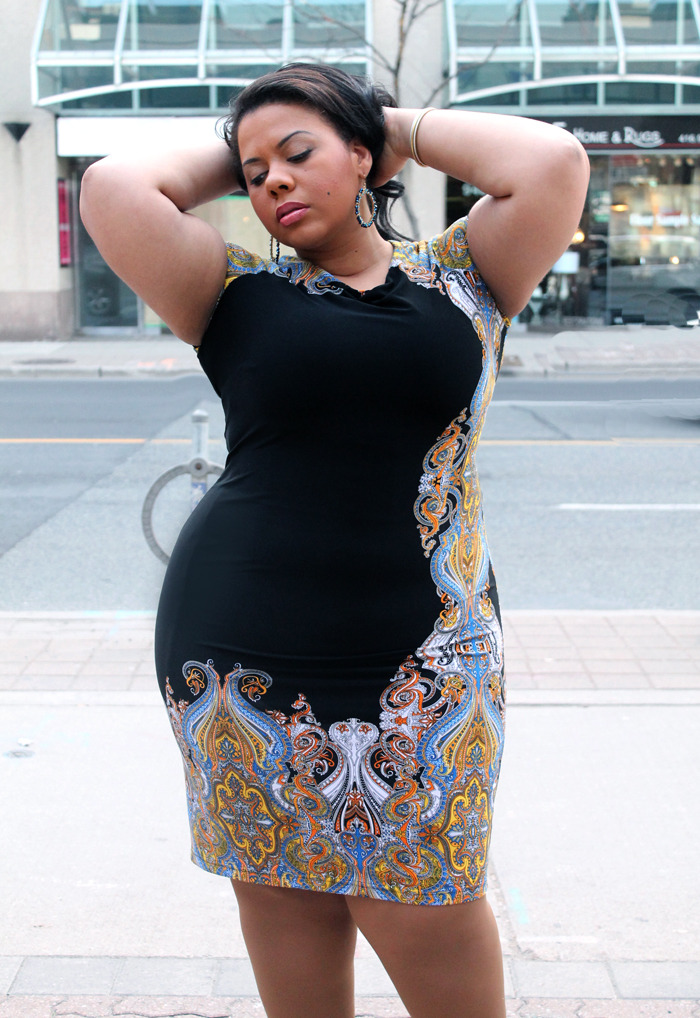 planetofthickbeautifulwomen:  Ophilia Alleyne(Toronto, Canada) wearing Joseph Ribkoff