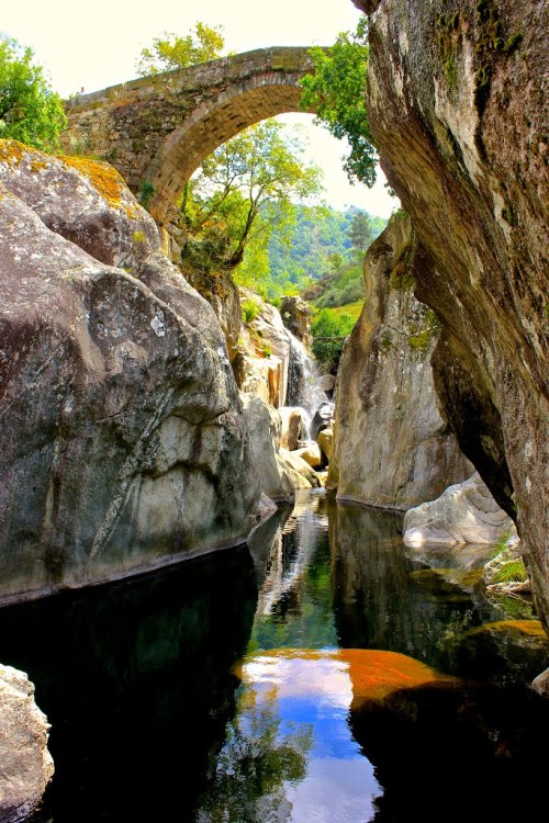 Ponte da Misarela / Portugal (by Guizel J.c).