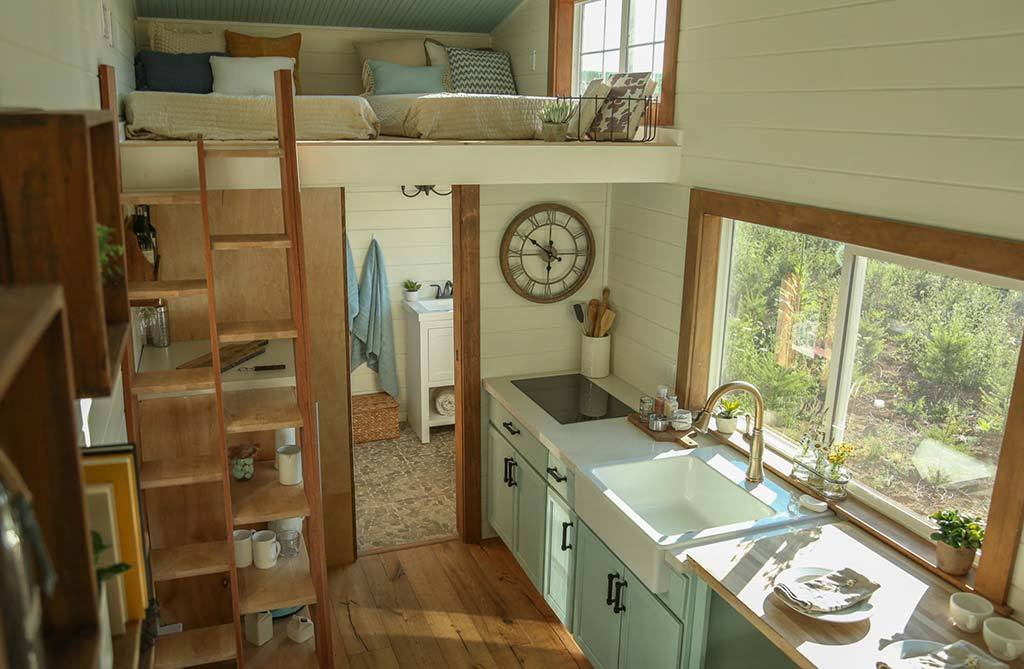 dreamhousetogo:By Tiny Heirloom