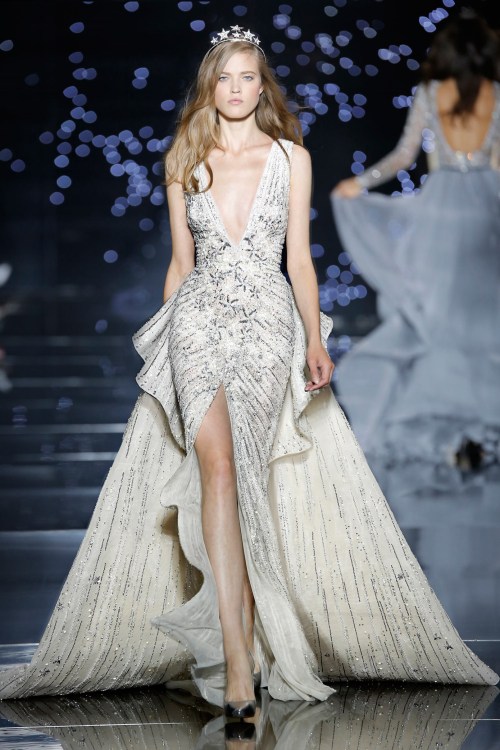 sourcedumal:  thedaymarecollection:  Star Catcher Zuhair Murad, F/W 2015-2016 (2/2)  @turakamu Nahadoth would wear these. 