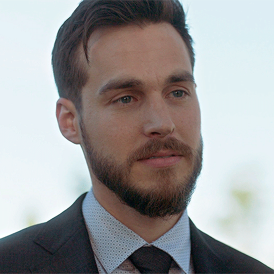 a258257bd345d5c866335c5890dd3c2674a11647.gif
