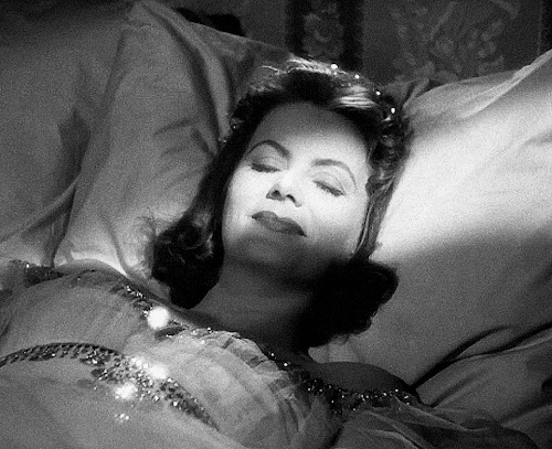silverscreendames:GRETA GARBO as Nina Ivanovna “Ninotchka” Yakushova inNINOTCHKA (1939) dir. Ernst L