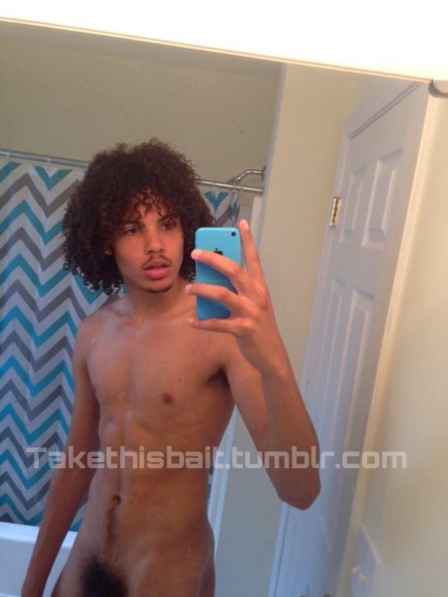 takethisbait:  takethisbait: IG: @j.jmk   18 yrs old  6'3   Columbia, SC  http://takethisbait.tumblr.com/post/133102056834/ig-jjmk   To watch his vid💦🎬 click here⤴