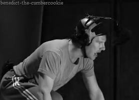 cumbermums:  benedict-the-cumbercookie:  I saw a comment that Smaug was missing from my bad ass Ben gifset, well here you go.  Mo-cap everywhere tonight x 
