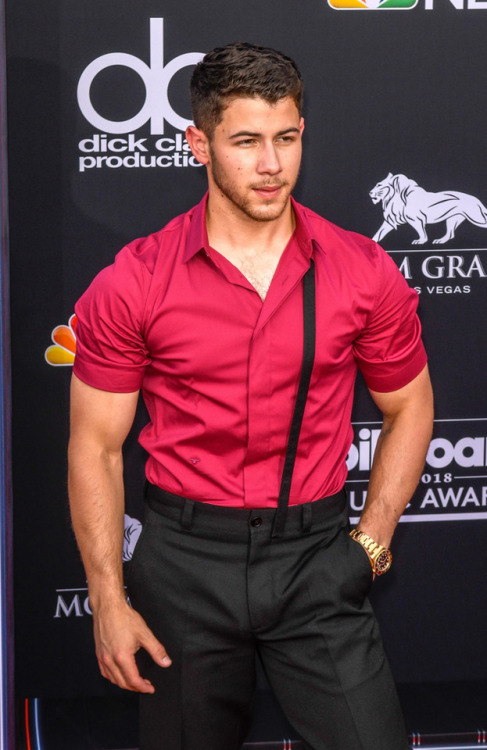 jobrosnews:  May 20: Nick Jonas attends the 2018 Billboard Music Awards at MGM Grand Garden Arena in Las Vegas, Nevada. [HQs]  