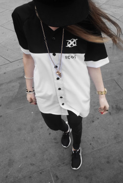 ethvnknt:  treyjarrin:  F A S H I O N .  Follow ethvnknt for Fashion  