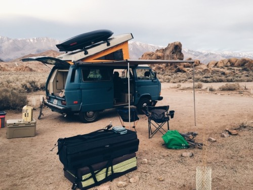 hertinyboness:BBY BLU - Lone Pine CA #Volkswagen #vw #vwt25  #vwt3  #vanagon #westy #westf