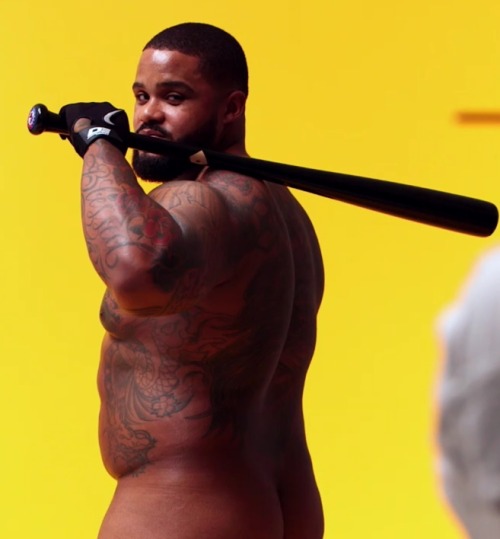 babybutta:  thabigdogs:  Prince Fielder and his photo shoot for ESPN’s body issue… Man to be in that room!  :DDDD BEAUTIFUL! 