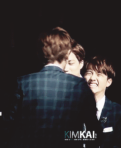 kaiptivated:  Kyungsoo tickles Chanyeol and before Chanyeol can do any more harm