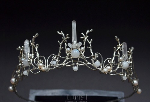 filigranka: sosuperawesome: Crowns Ithuriell on Etsy @arianaofimladris