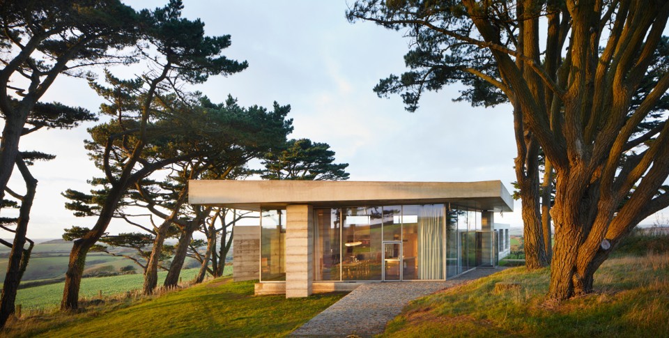 architorturedsouls:  Secular Retreat / Peter Zumthorph: Jack Hobhouse/Living Architecture
