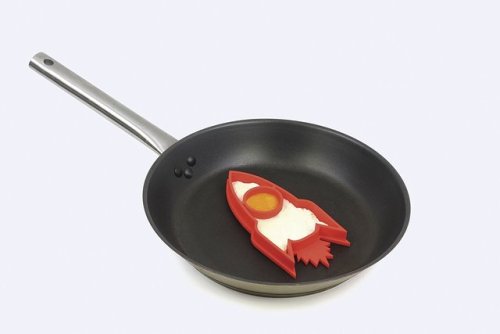 mymodernmetselects: Make Your Breakfast Stellar with Playful Space Egg Molds With all the recent exc