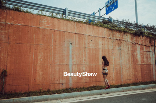 Porn beautyshaw:  抢镜头 photos