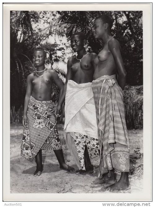 http://nativenudity.tumblr.com/post/134851169962