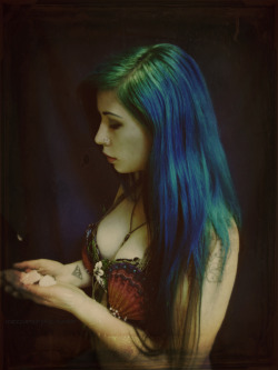 dyed-hair-dont-care:  “sometimes I pretend