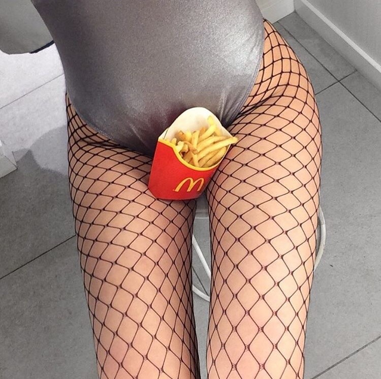 dirtybabez:meet horny girls for sex near you here 