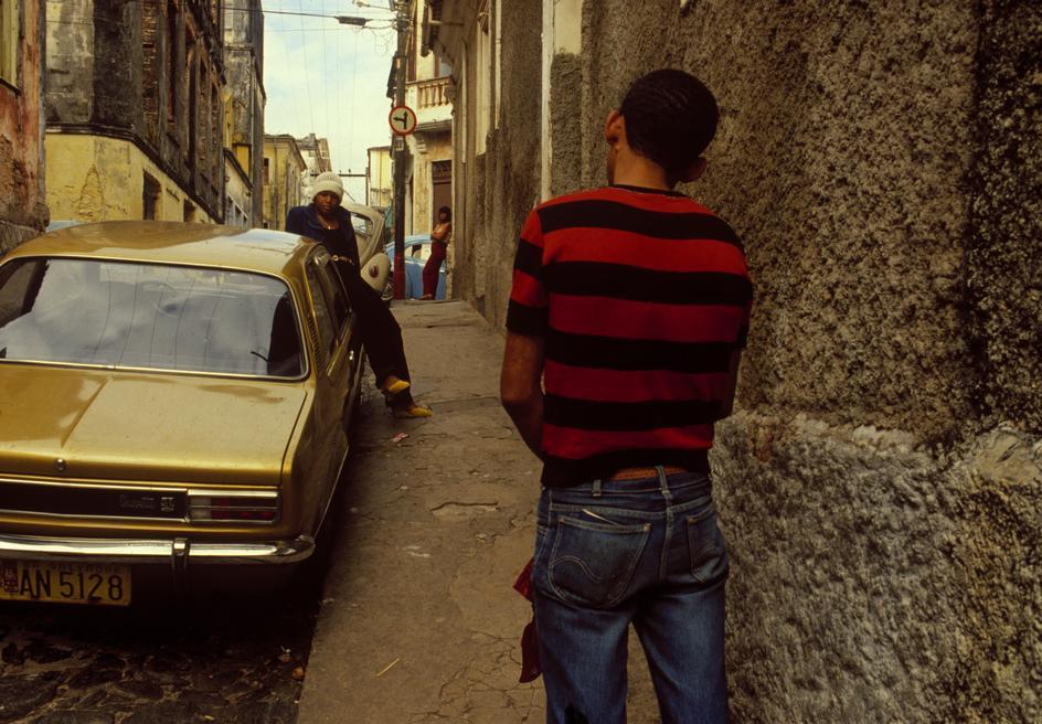 cascos-e-caricias:  Pelourinho (1979/ 1982/ 1985) Salvador/BA - Brasil  Miguel Rio