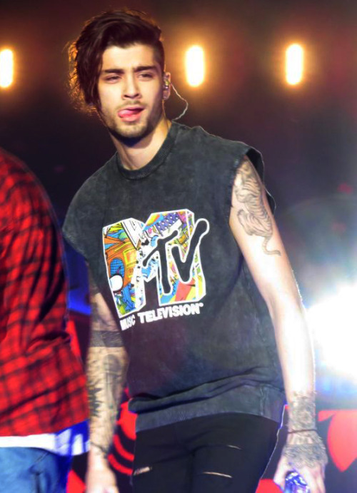 zayncl:@morganarchy I feel personally victimized by Zayn Malik