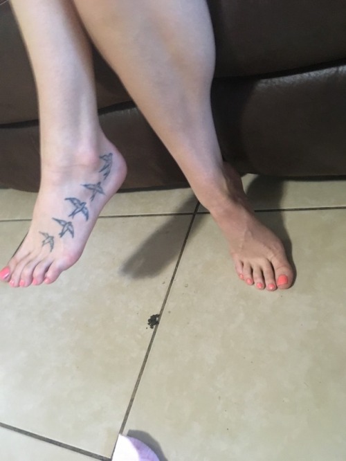 Fiancés sexy soles