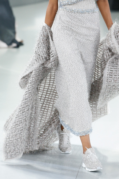 whore-for-couture:  Chanel Spring 2014 Haute Couture   .