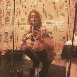 witchinandstrippin:Locker room selfies are