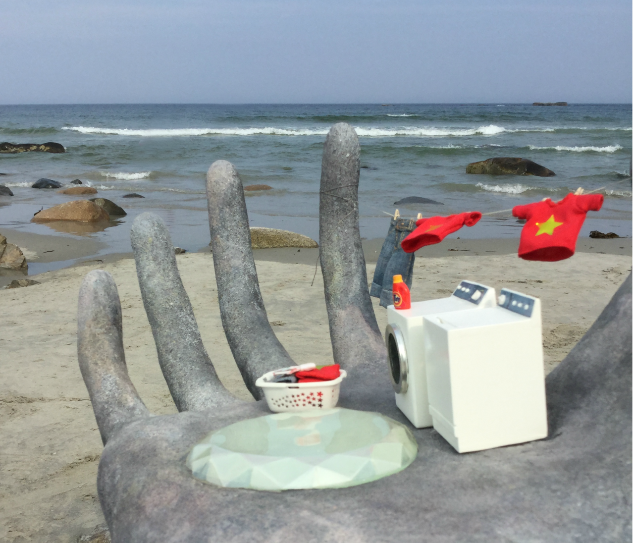 snappy-lobster:  My temple laundry sculpture has finally made it to the beach for