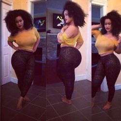 iheartthatass:  gurillaboythamane:  godsgifttomankind:  Linda  SEXY BAD BITCH  iHeartThatAss.tumblr.com