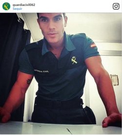 italianjocks:  Now see if the police looked