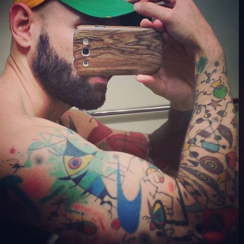 beardburnme:  “》Armzzzday《  #gym #workout #armday #beard #instagay #instahomo #tattoos #scruff #beards #instafollow” by @thebonafideman on Instagram http://ift.tt/1LGpfyR