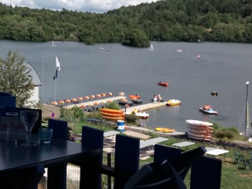 Good time near Aydat Lake ! -:))