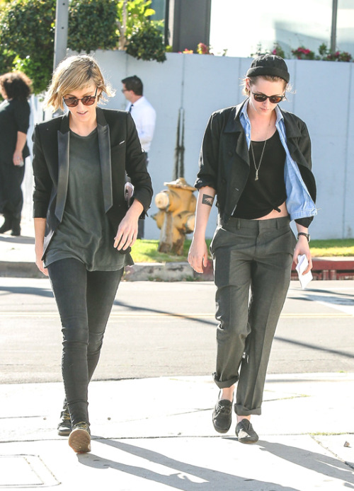 dappertomboy:  Kristen Stewart & Alicia Cargile