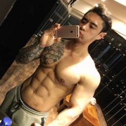 Viva!Asian hunks!