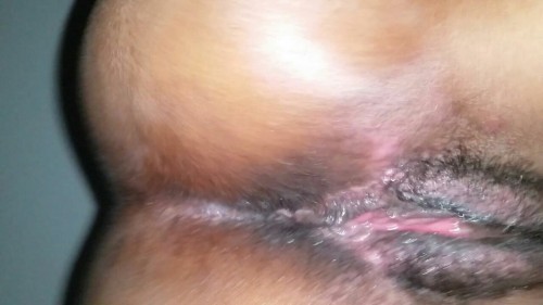 browndiamond23s:  skinnyguy79:  Wife’s Aunt Phat Pussy  REBLOG FOR ALL TO JACK OFF TO   Prime