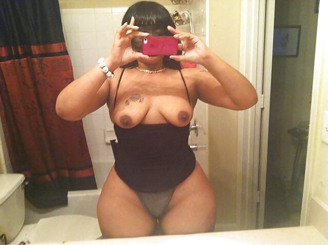blackberryzone:  Gorgeous Sista 💦💦💦🍯