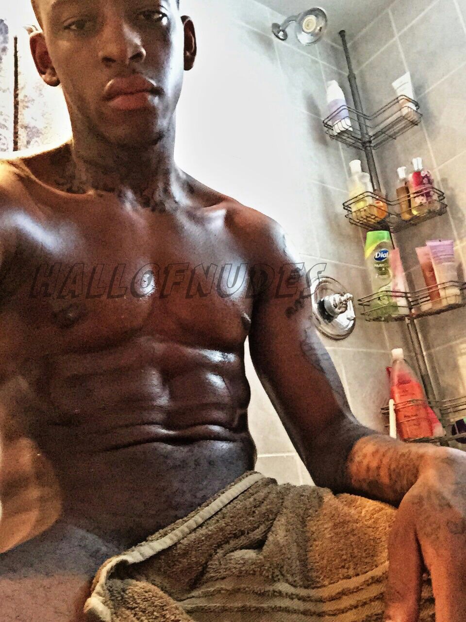 fuckuright:  hallofnudes:  Y’all be sleepin on dark skinned dudes but they are