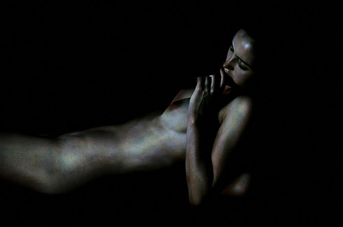 Sex nevver:  Dark matter, Bill Henson pictures