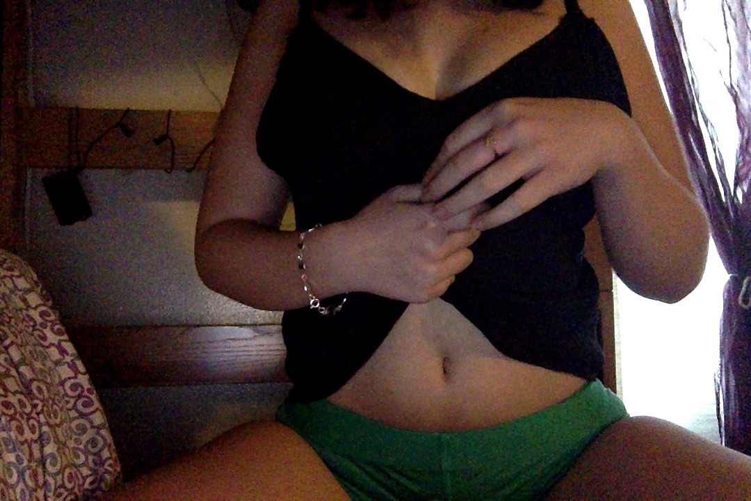inappropriate-fun:  hmmm should i wear this to a st. patricks day party? 