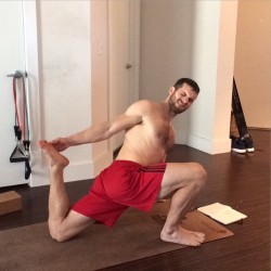 malefeed:  manflowyoga: Oh yeah. There’s