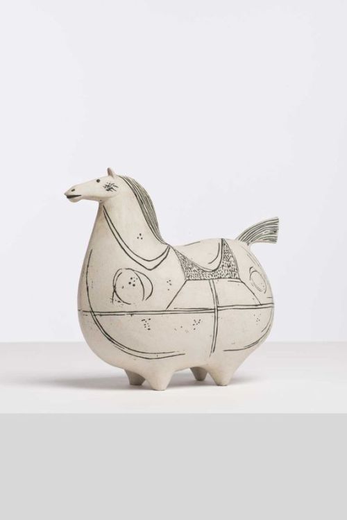 treasures-and-beauty:Ceramic horse by Stig Lindberg, 1950′s Sweden