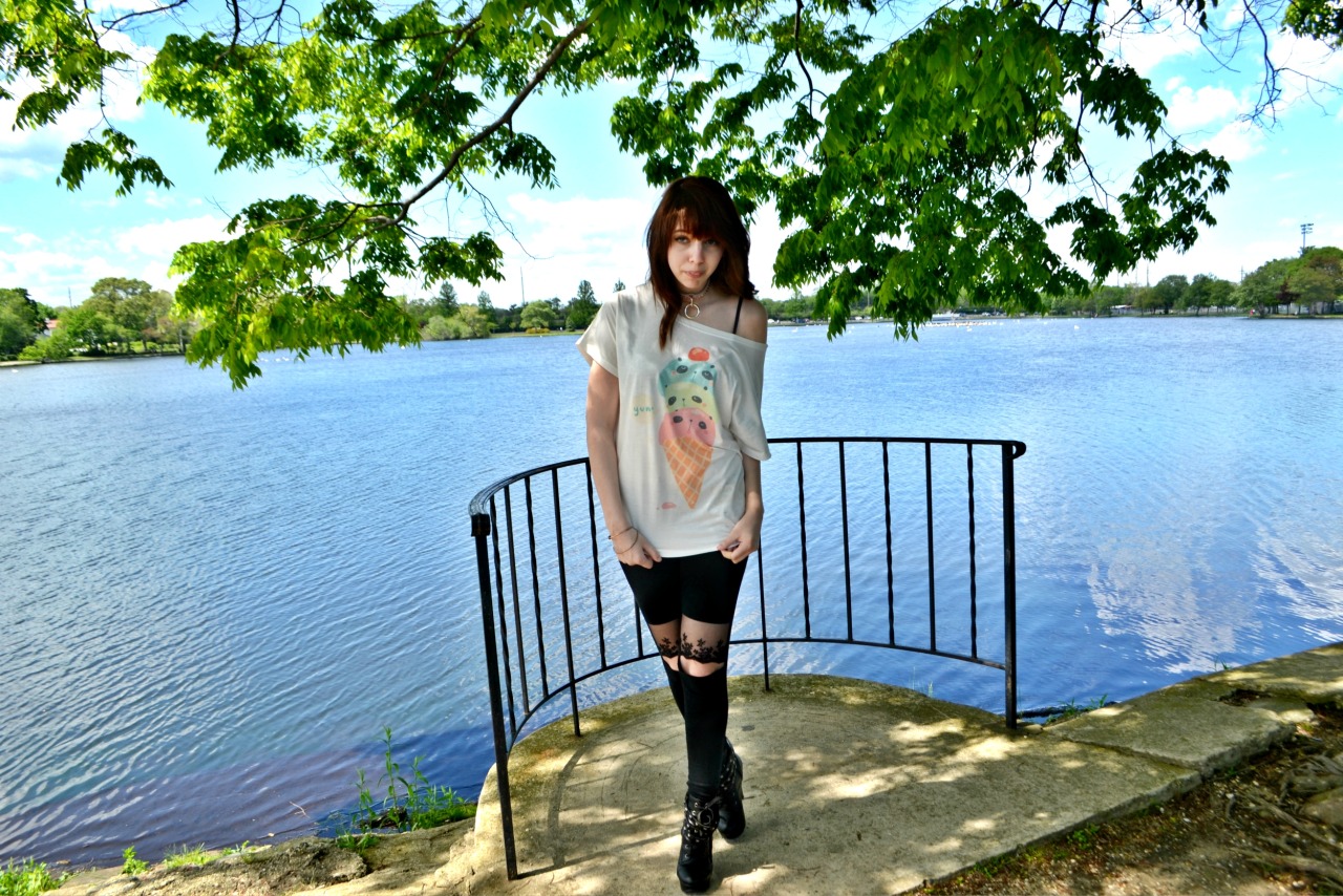 thisrabbitsgonemad:  Went to a really pretty park yesterday 