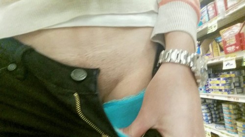 publicpeeks: xoxox-shhh: i totally FAILED to capture me flashing at the grocery store :( (via Tumble