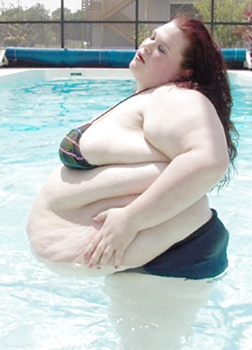 bigbellyssbbwqueen: Wanna meet a bbw chick? - CLICK HERE!