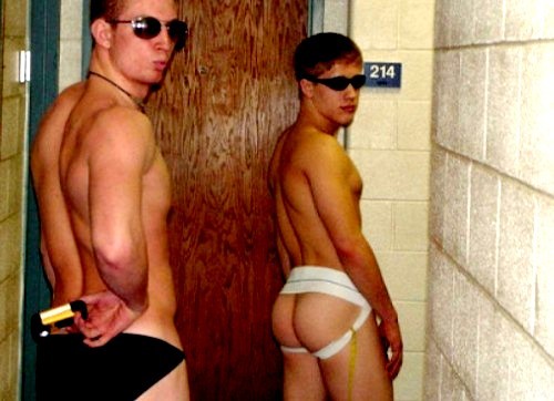 gym-punk-jock-nerd:  GYM RATS, JOCKZ, HALLOWEEN, ETC