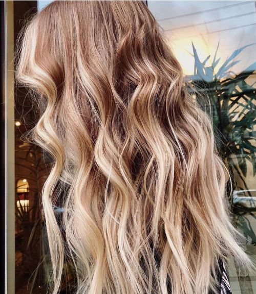 Oh hello there hair amazingness. @rebeccapezimhair bringing #mermaidhairinspo to our feed on this Mo