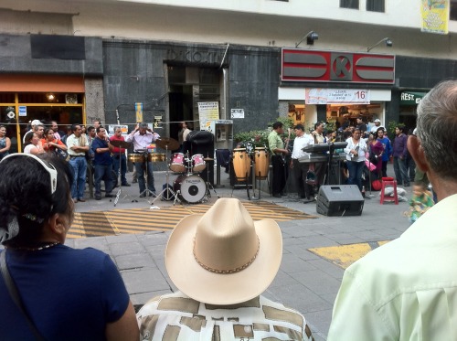 En el DF nos gusta gastar el huarache!