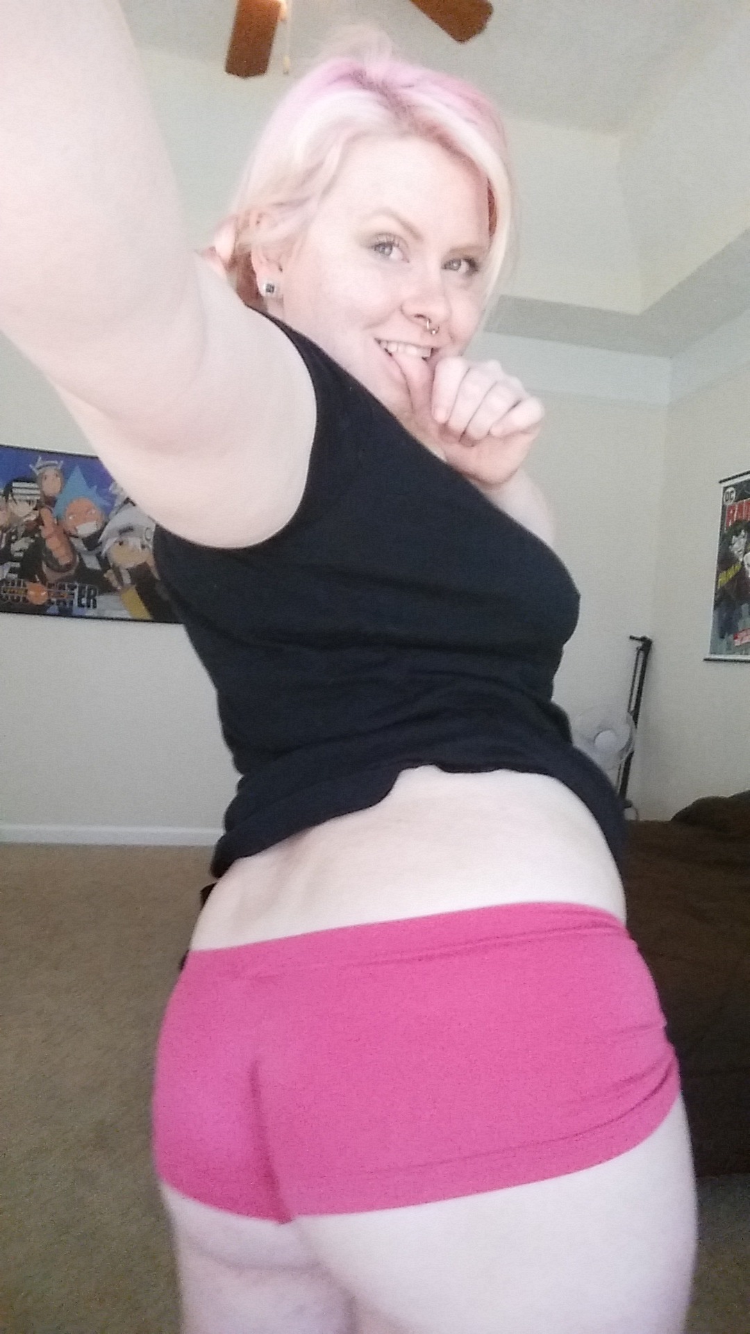chellesilverstein:  butts make the world go round.