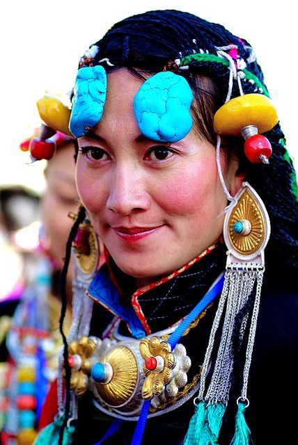 Women of Tibet (click to enlarge)