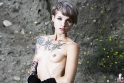 beautiful naked girls with tattoos
