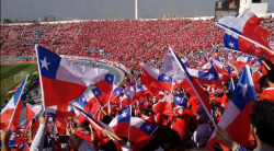 damonstilinskibelikov:  La sonrisa no me la borra nadie , la marraqueta estaba más rica que nunca #ChileCampeónCopaAmérica2015“Gracias mi Roja querida por darle esta felicidad a todos los Chilenos &lt;3&quot;